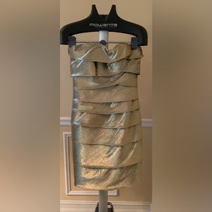 Rene Ruiz Gold Strapless dress sz 8 in mint condition worn 1 time stunning